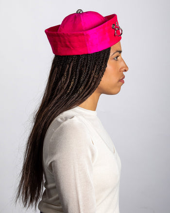 Calot fushia de profil